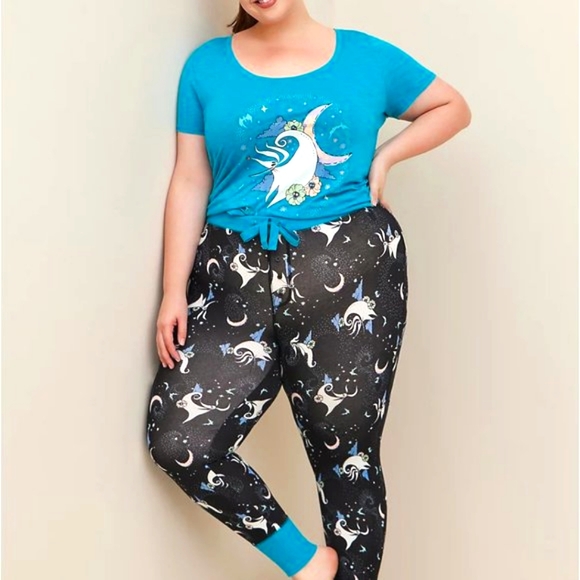 ❤️NWT VINTAGE TORRID NIGHTMARE BEFORE CHRISTMAS ZERO TEE HALLOWEEN PLUS SIZE 1X - Picture 6 of 9